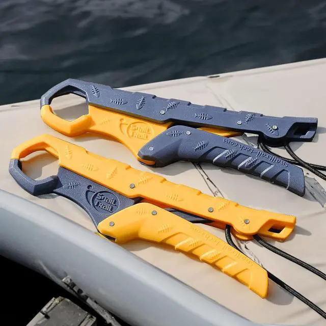 Alt view image 5 of 6 - 7.5''/9'' Floating Fish Gripper, Fishing Grabber, Catfish Mouth Pliers, Caught Bass Holder, Digital Scale Hook Clamp, Saltwater Lip Grip Tool with Lanyard, Gifts for Men, Gray-Yellow