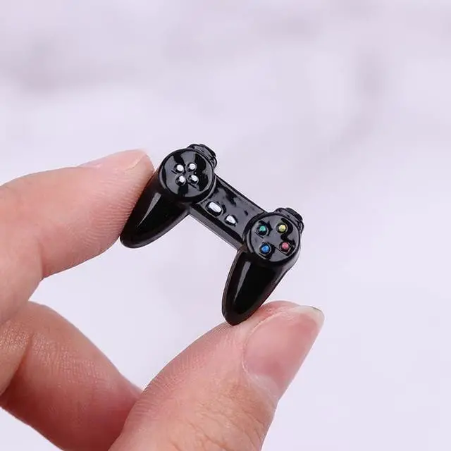 Alt view image 5 of 6 - 2Pcs Dollhouse Miniature Gamepad Model Game Controller, Funny Gamepad Model, 1:12Dollhouse Decor Accessories
