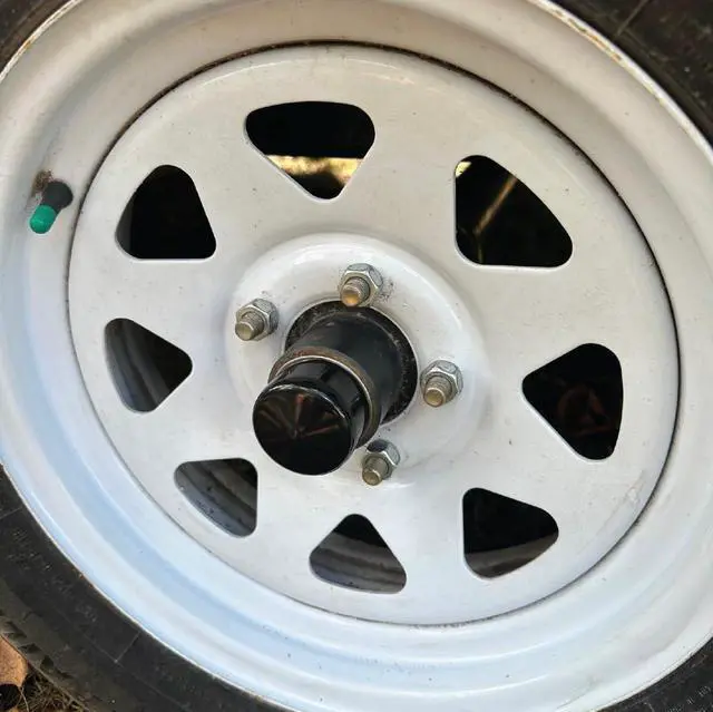 Alt view image 3 of 5 - 2-Inch Rubber Wheel Hub Trailer Bearing Dust Cap Plug Grease Cover (4 Pack)
