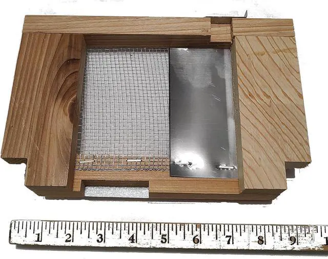 Alt view image 3 of 3 - Robbing/Moving Screens (2, 5 Frame)