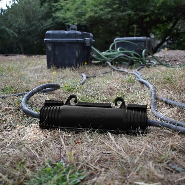 Alt view image 5 of 7 - Twist and Seal Maxx (2 Pack) - Heavy Duty Outdoor Extension Cord Safety Cover Connector and Weatherproof Electrical Protector Black