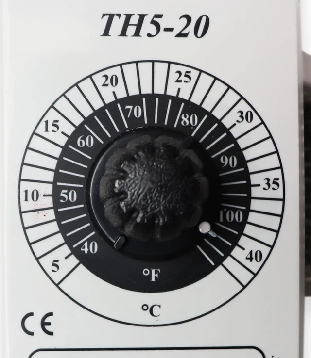 Alt view image 5 of 5 - TH5 Line Voltage Thermostat Assembly with Standard 120 Volt Outlet - AC 3 Prong Cord Plugs