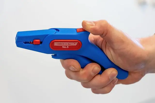 Alt view image 2 of 6 - WEICON Tools Wire Stripper No. 5, Set of 2, Automatic Wire Stripper 0.2-6 mm², with Side Cutter up to 2 mm