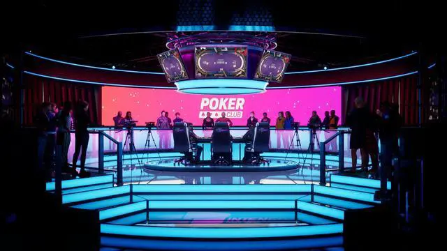 Alt view image 2 of 6 - Poker Club - PlayStation 5