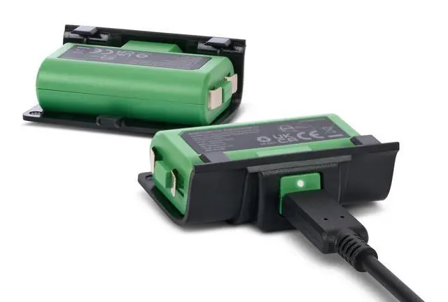 Alt view image 4 of 7 - Play & Charge Kit for Xbox Series X|S and Xbox One - Green