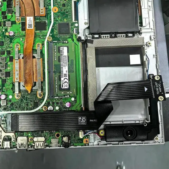 Alt view image 2 of 3 - WRIARICH M.2 NVMe M-Key to OCuLink SFF-8612 Female Extension Cable, PCIe 4.0 x4 Laptop eGPU Riser Cable, Stable Low-Latency Video Transmission for Gaming External Graphics Card Dock