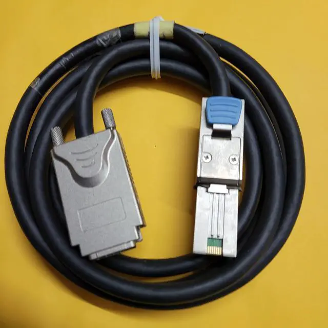 Main image of WRIARICH 2 Meter External MINI SAS 26P SFF-8088 TO SFF-8470 Data Cable Mini SAS SFF-8088 Male To SFF-8470 infiniband Hard Disk Cable 6ft