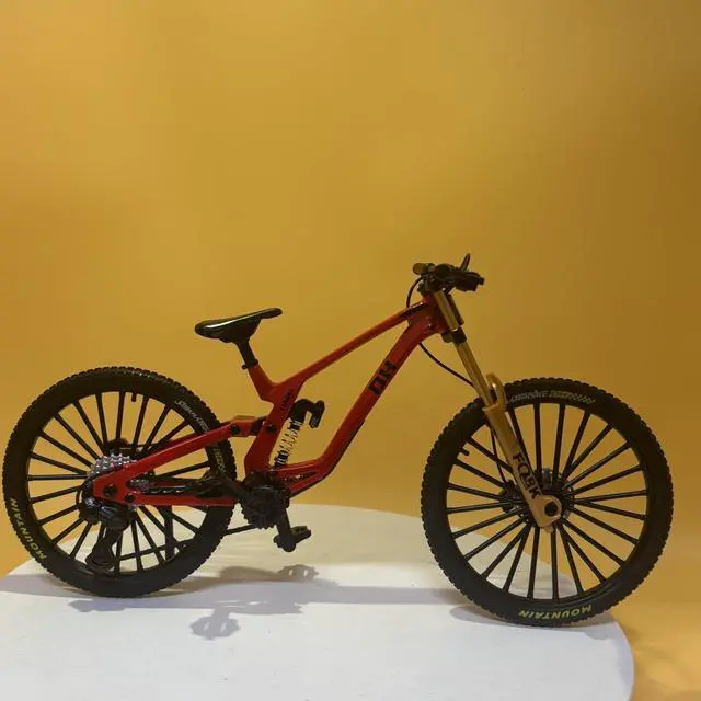 Alt view image 5 of 7 - Générique Miniature Mountain Bike Ornament, Mountain Bike Model with Suspension, Desktop Decoration, Mini Finger Bike, BMX Toys, Finger Mountain Bike, Mini Toy Bike (Red)