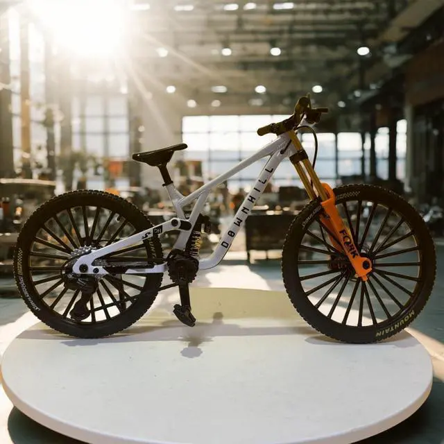 Alt view image 3 of 7 - Générique 1:6 Scale Diecast Alloy Mini BMX Mountain, Finger Bike, Model Toy, Table Decoration, Crafts Suitable for Bike Lovers, Kids (White-37)