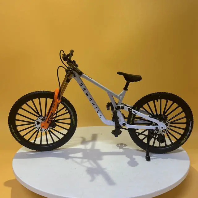 Alt view image 5 of 7 - Générique 1:6 Scale Diecast Alloy Mini BMX Mountain, Finger Bike, Model Toy, Table Decoration, Crafts Suitable for Bike Lovers, Kids (White-37)