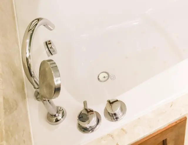 Alt view image 4 of 7 - Mainstays Rubber Tub Stopper with Stainless Steel Beaded Chain White Fits 1.5" - 2" Drains