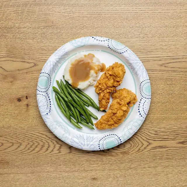 Alt view image 4 of 6 - ICUTE-Great Value Disposable Paper Plates, 10", 150 Count