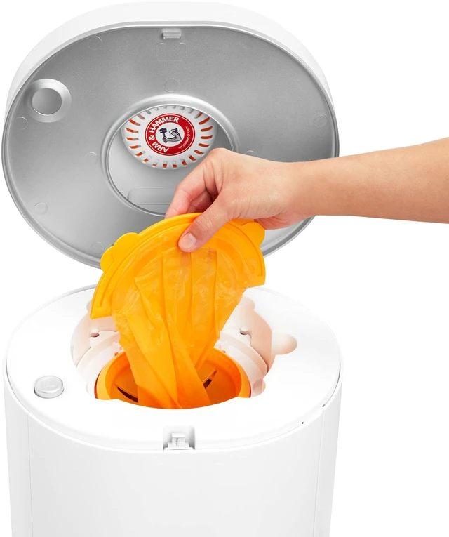 Alt view image 5 of 5 - Munchkin Arm & Hammer Diaper Pail Snap, Seal & Toss Refill Bags, 6 Pack, Holds up to 180 Newborn Diapers