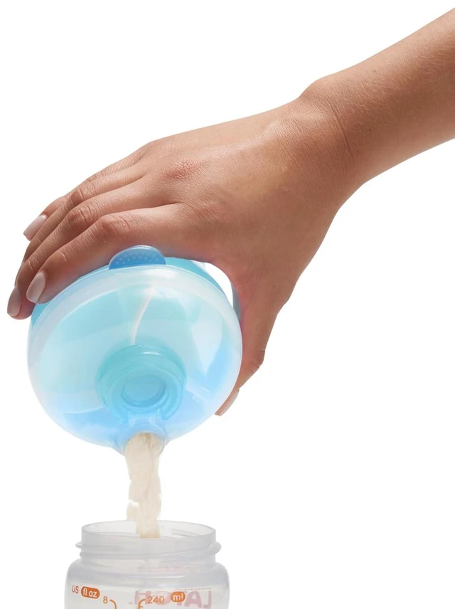 Alt view image 4 of 4 - Munchkin Formula Dispenser, BPA Free, 3 x 9oz Sections, Blue