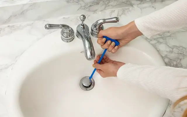 Alt view image 3 of 4 - Clorox 20-Inch Drain Cleaner Sticks for Hair and Drain Clogs, Blue, Pack of 2