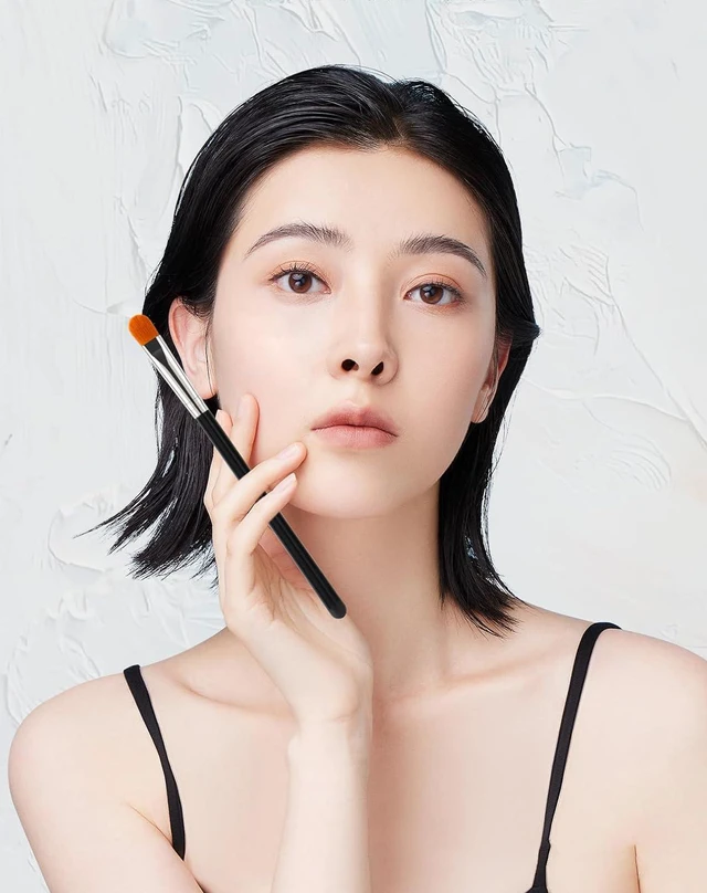 Alt view image 4 of 4 - E32 Extra Flat Round Brush - Eyebrow Concealer Brush, Flat Makeup Brush
