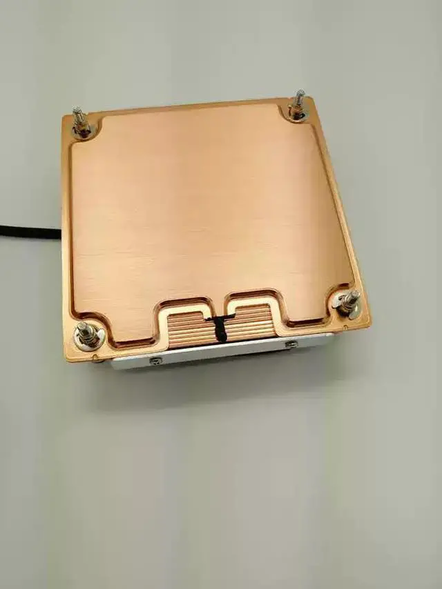 Alt view image 4 of 4 - 1U Server Heatsink with Vapor Chamber (VC) for Intel LGA115X / LGA1200 Sockets