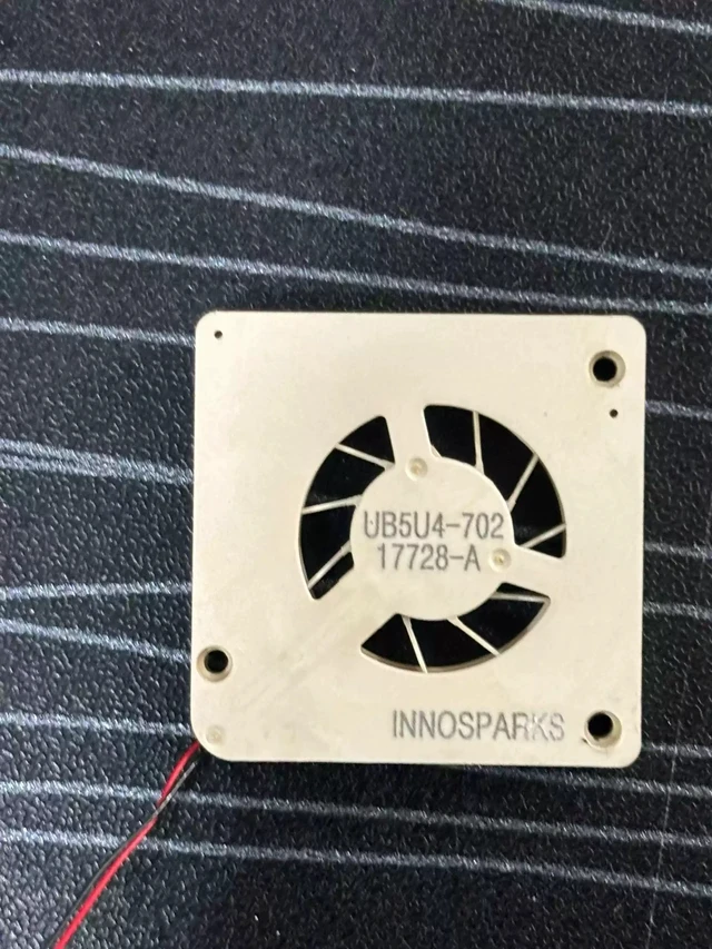 Alt view image 5 of 6 - UB5U4-702 3cm (30mm) blower, dimensions 30x30x4.5mm, DC 5V, centrifugal fan, respirator cooling fan