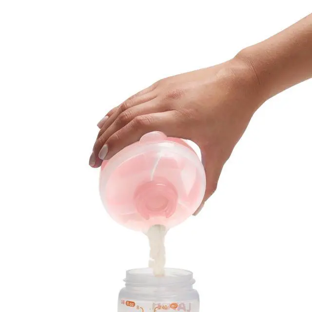 Alt view image 3 of 4 - Munchkin® Infant Powdered Formula Dispenser, Pink, Unisex