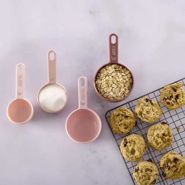 Alt view image 2 of 6 - Dolly Parton 4-Piece Nesting Measuring Cups, Blush