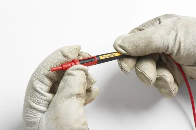 Alt view image 5 of 7 - TL175 Twistguard Test Leads, 2 mm Diameter Probe Tips