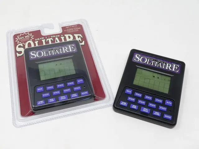 Alt view image 2 of 5 - Classic Solitaire