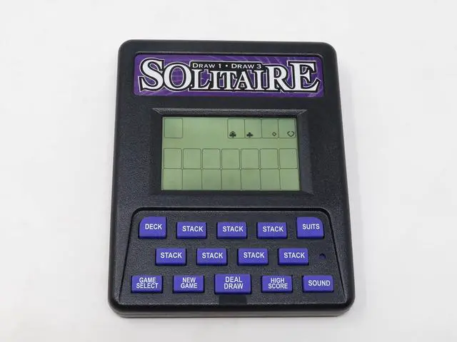 Alt view image 3 of 5 - Classic Solitaire