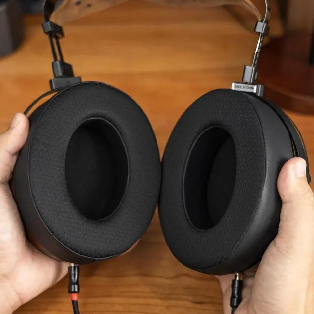 Alt view image 4 of 5 - i5 Replacement Earpads (no ventilationholes) for i5 Planar Magnetic Headphones