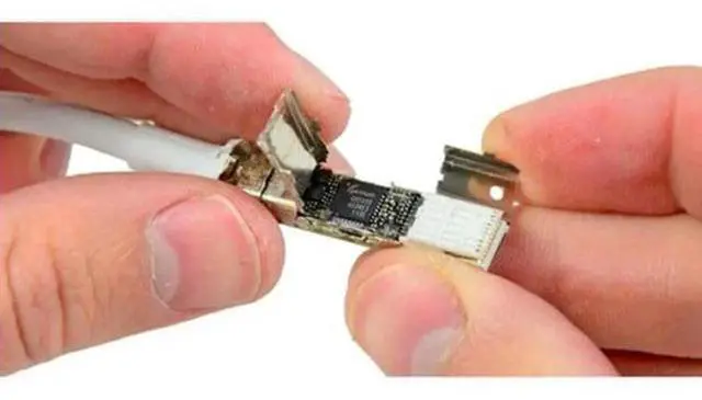 Alt view image 4 of 6 - Thunderbolt 2 Port Male to Male Video Data Cable for MacBook & SSD & Displays TB-004-WH