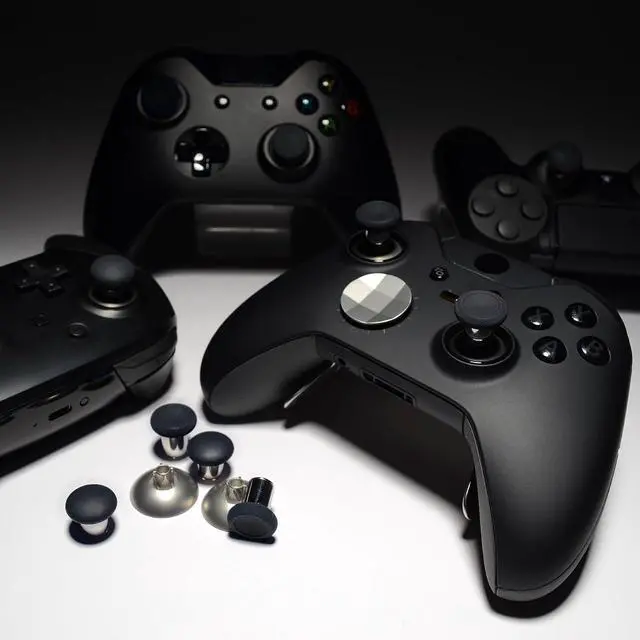Alt view image 2 of 7 - 8 in 1 Magnetic Metal Thumbsticks for Xbox Series X/S, for Xbox One S/X & PS4 Slim/Pro Controllers with T8H Screwdrivers - Black @
