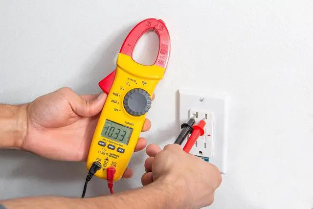 Alt view image 6 of 7 - Gardner Bender Sperry Instruments DSA500A Digital Snap-Around Clamp Meter, 5 Function, 9 Range, 400-600V AC/DC, with Case, Measures Outlet & Panel Voltage, Yellow