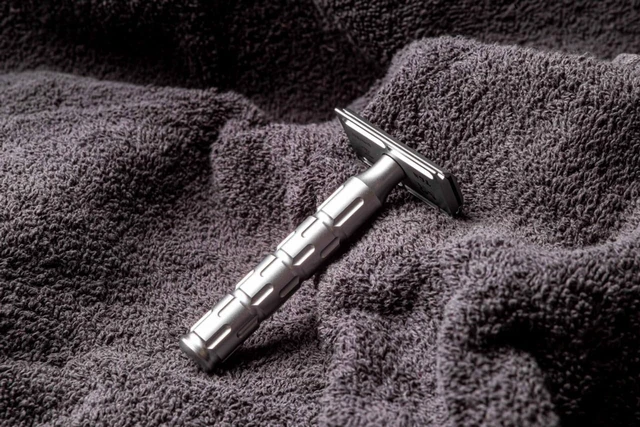 Alt view image 5 of 6 - Goodfellas' Smile Syntesi CNC Stainless Steel Safety Razor, Made in Italy
