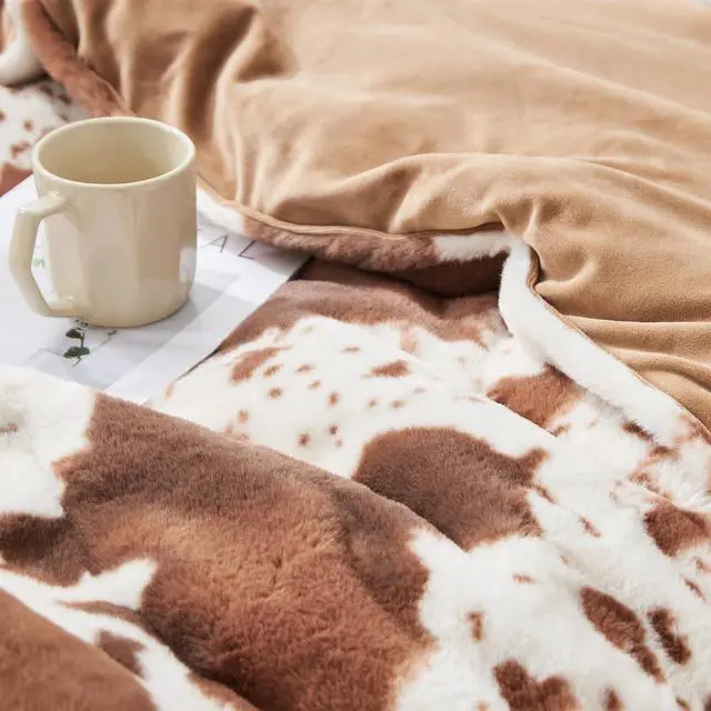 Alt view image 2 of 7 - Longhorn - Coma Inducer® Oversized King Comforter Set