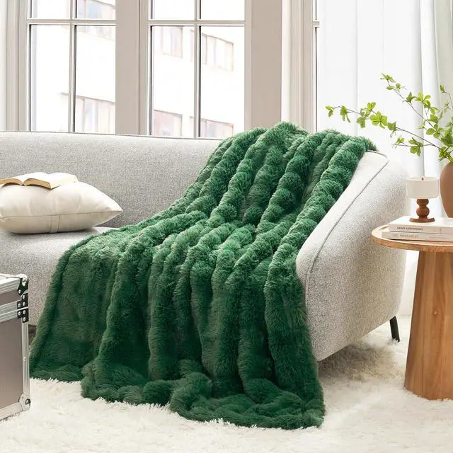 Alt view image 3 of 6 - Coma Inducer Snowball Chunky Bunny Twin XL Blanket - Greener Pastures