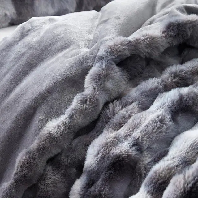 Alt view image 4 of 7 - Beary Soft - Coma Inducer® Oversized Queen Comforter Set - Glacier Black Bear