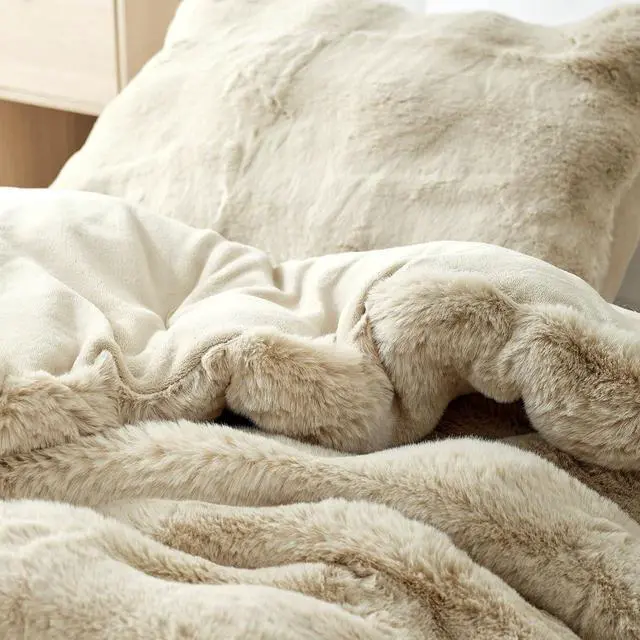 Alt view image 3 of 4 - Coma Inducer Snowball Giant Oversized Queen Comforter Set - French Oak
