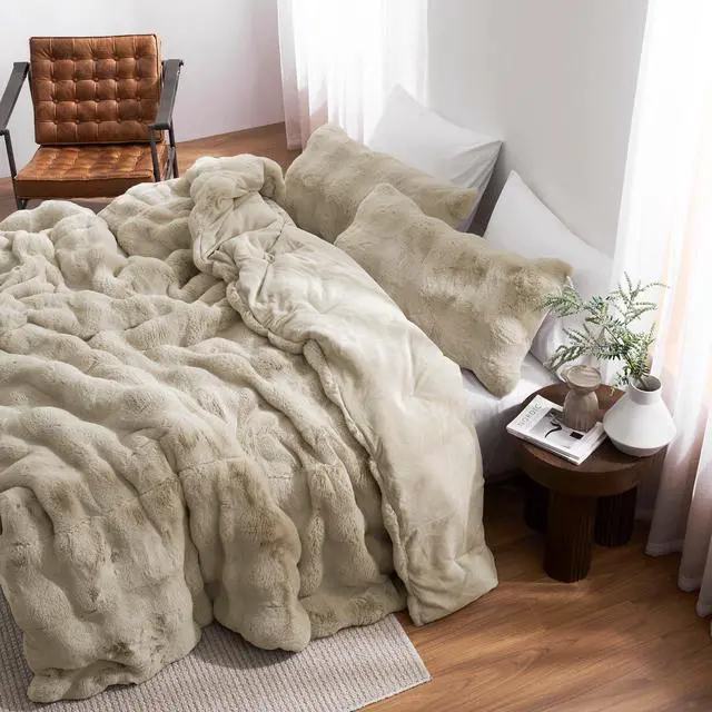 Alt view image 2 of 4 - Coma Inducer Snowball Giant Oversized Queen Comforter Set - French Oak