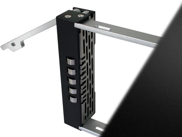 Alt view image 6 of 6 - ICY Dock FatCage MB155SP-B 5 Bay EZ-Tray 3.5" SATA Hard Drive Hot-Swap Backplane Cage in 3X 5.25 Bay