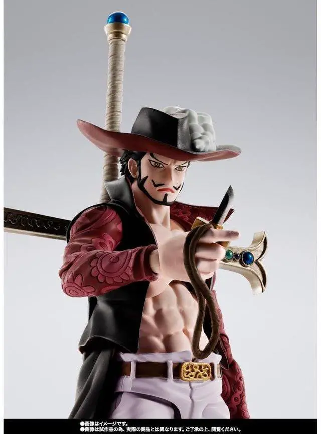 Main image of S.H.Figuarts Dracule Mihawk -Hawk-Eye- (One Piece)