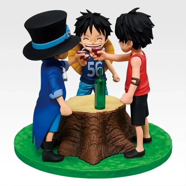 Main image of Ichiban Kuji One Piece A Prize Revible Moment Luffy & Ace