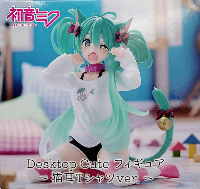 Main image of Japan Hatsune Miku Desktop Cute Figure: Cat Ear T-Shirt Ver.
