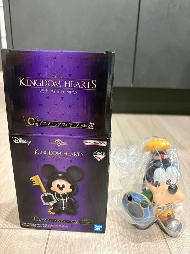 Alt view image 3 of 3 - Ichiban Kuji Kingdom Hearts C Prize Desktop Figure Goofy