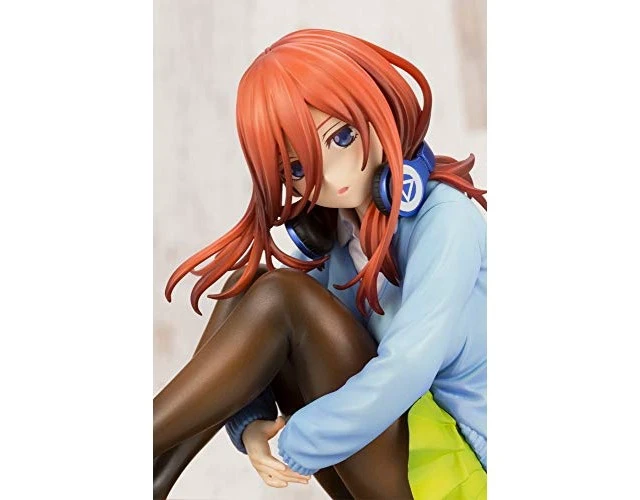 Alt view image 2 of 5 - Japan Miku Nakano The Quintessential Quintuplets 1/8 Complete Figure