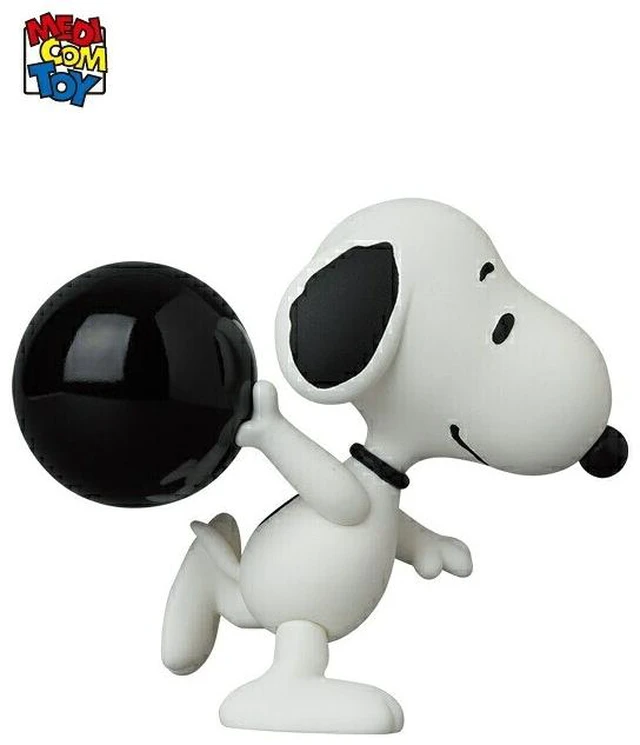 Main image of Japan UDF PEANUTS Series 15 Bowler Snoopy Ultra Detail Figure