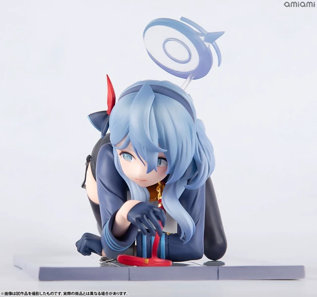 Alt view image 3 of 6 - Blue Archive Ako Memorial Lobby Ver. 1/7 Complete Figure