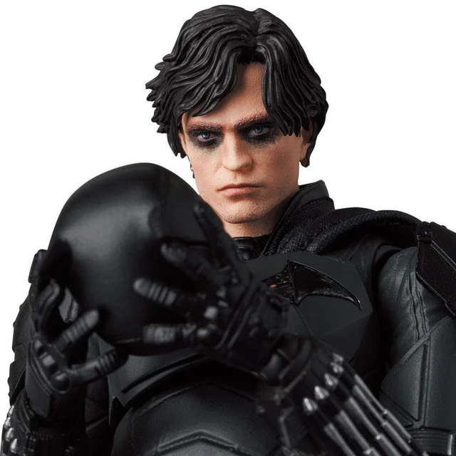 Alt view image 3 of 6 - MAFEX No.188 THE BATMAN (Reissue)