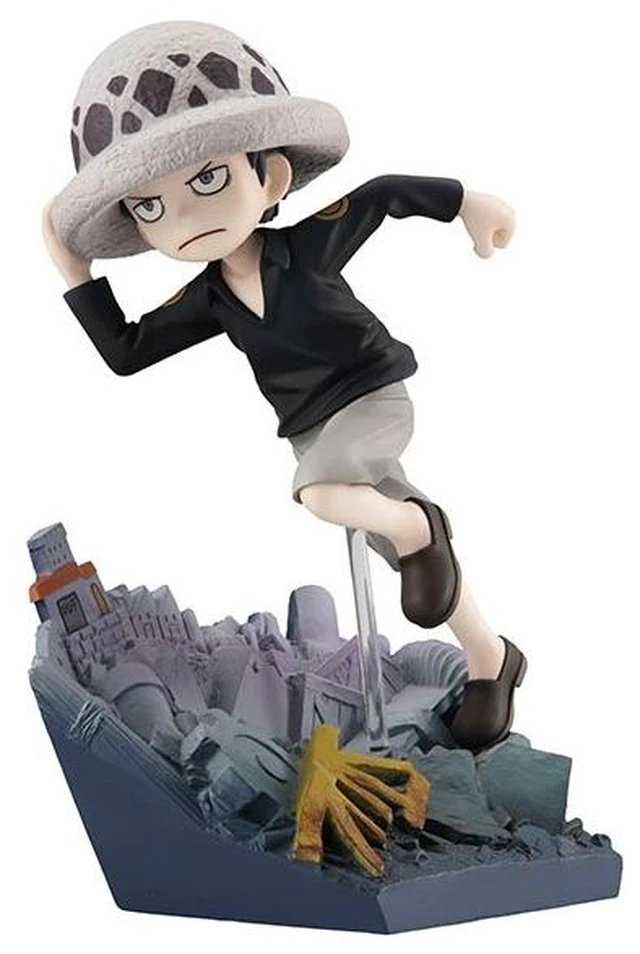Main image of Trafalgar Law RUN!RUN!RUN! G.E.M. Series One Piece Complete Figure