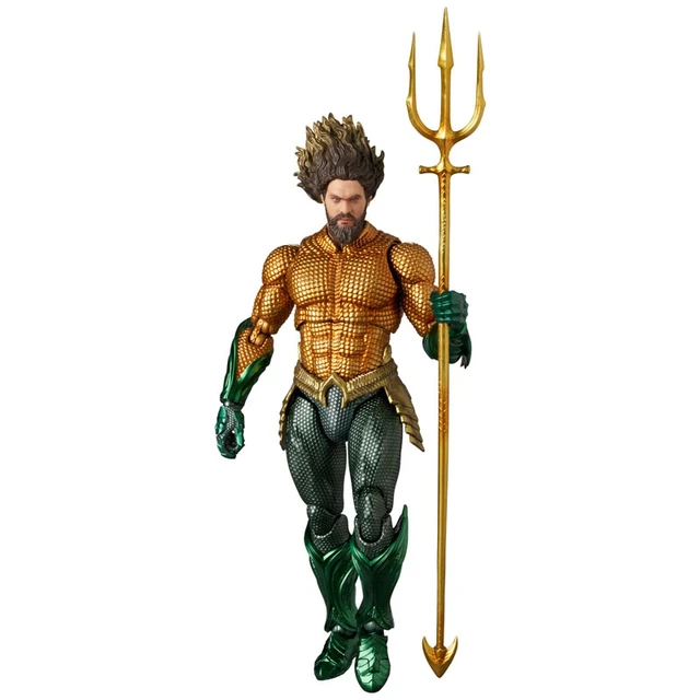 Alt view image 2 of 6 - MAFEX Aquaman (Gold & Green Suit) Aquaman and the Lost Kingdom