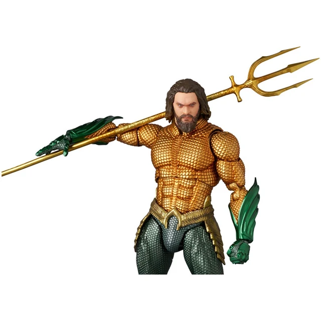 Alt view image 3 of 6 - MAFEX Aquaman (Gold & Green Suit) Aquaman and the Lost Kingdom