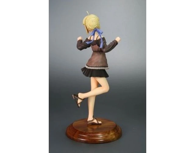 Alt view image 2 of 4 - Saber New Costume Ver. 1/8 Scale Figure (Fate/hollow ataraxia)